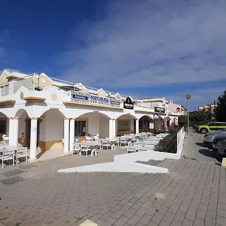 아파트 Falesia Alfamar *